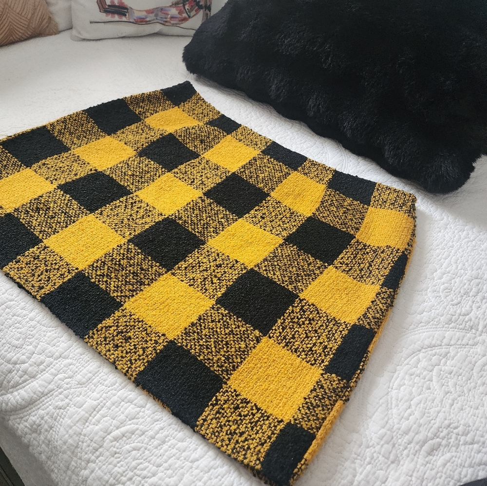 Forever 21 Yellow and Black Plaid Skirt